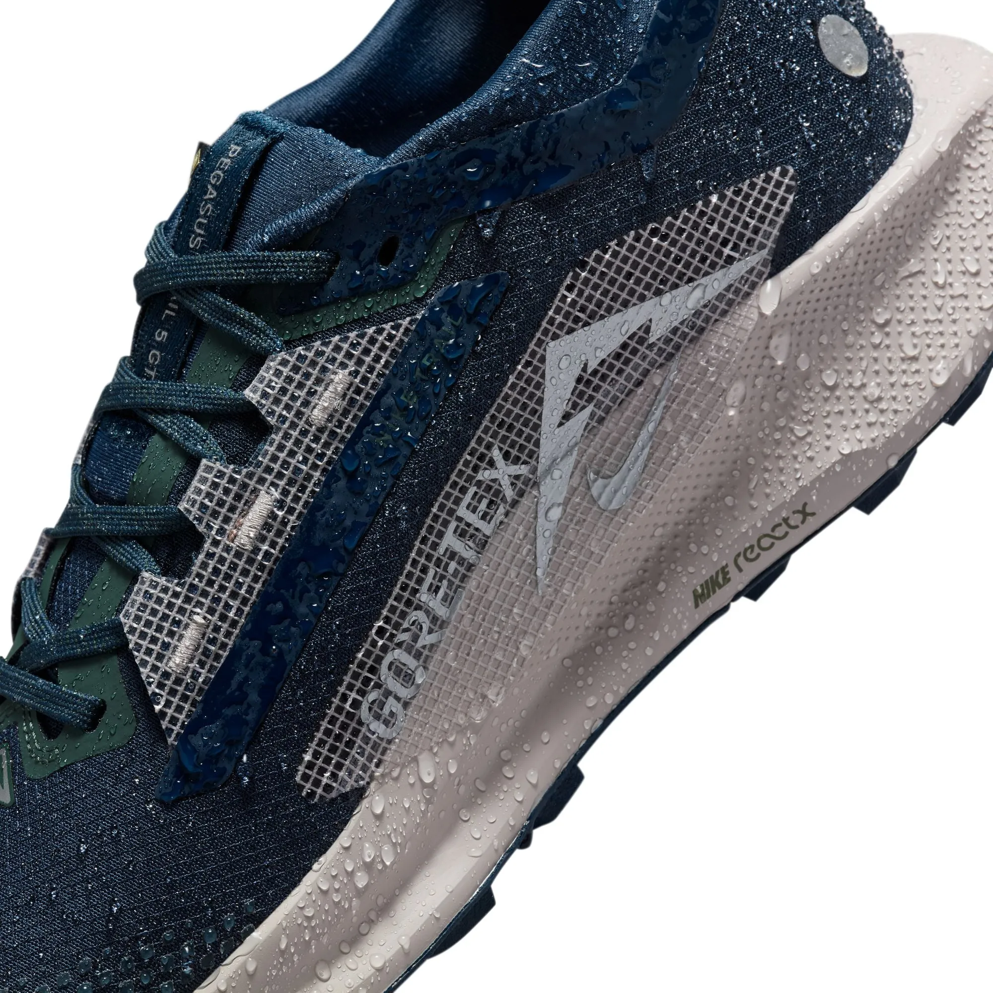 Nike Women's Pegasus Trail 5 GORE-TEX Trail Running Armoury Navy / Vintage Green / Platinum Violet