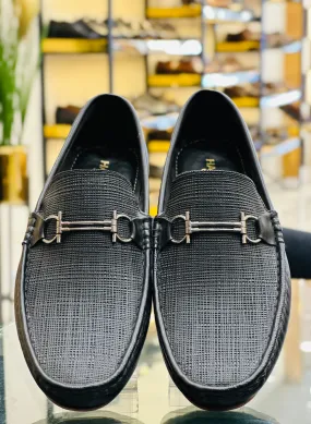 TEXTURED BLACK LOAFERS
