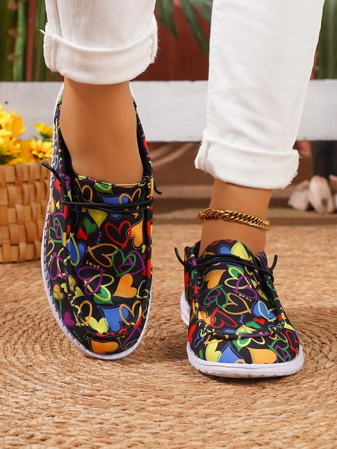 Women's Slip Canvas Sneakers Lace-up Loafers Colorful Cartoon Floral Print Lightweight Comfortable Stylish Easy to Wear Casual Suitable for Daily Drive Wear
